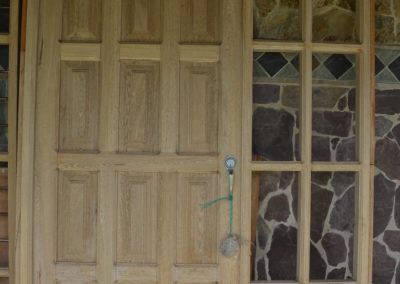 Home-modulares-casas-prefabricadas-medellin-bogota-puerta